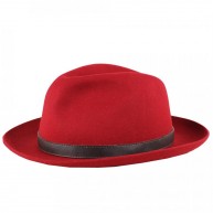 Hat Charlotte, Red